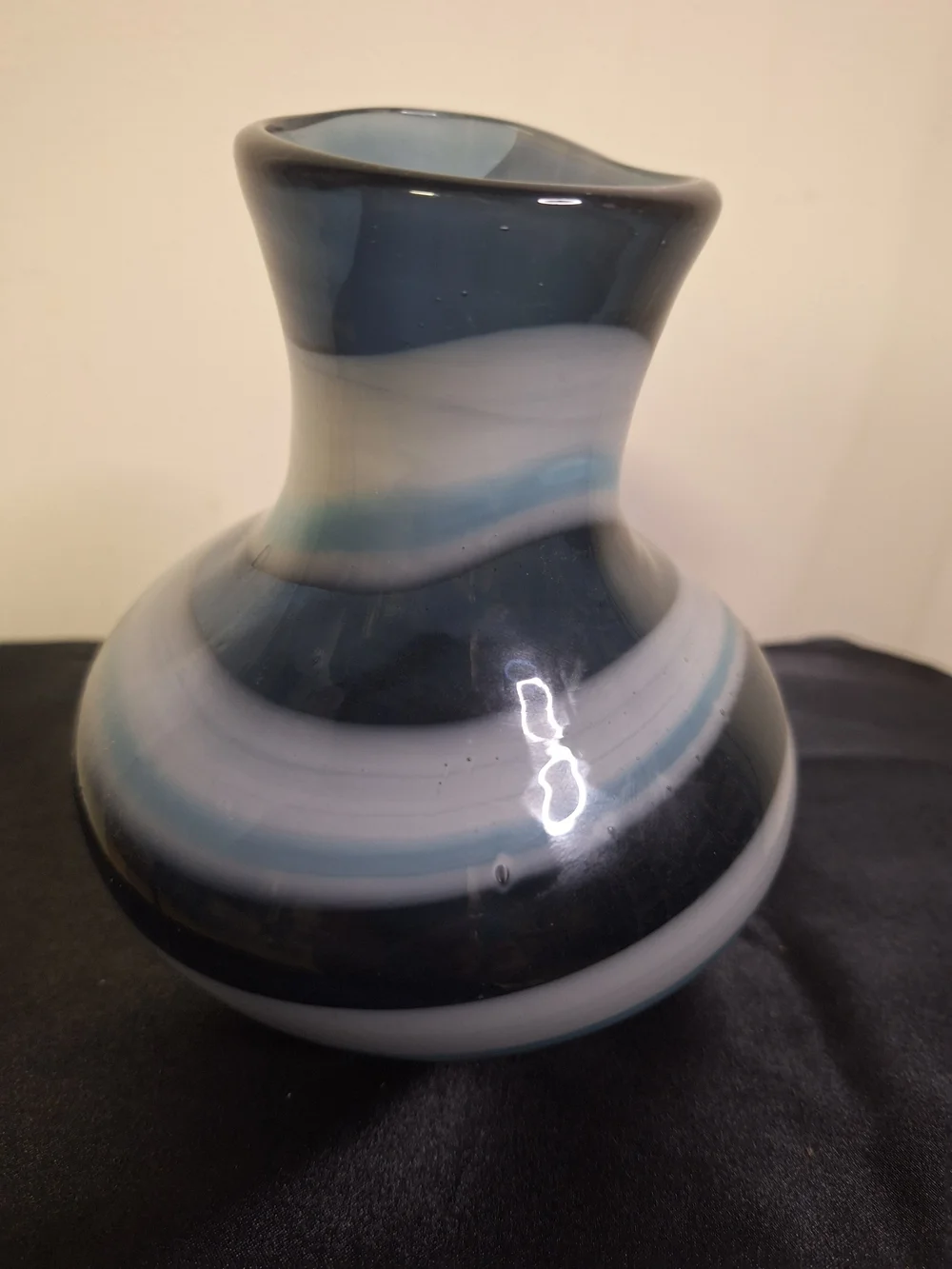 Blue and White Swirl Glass Vase  6